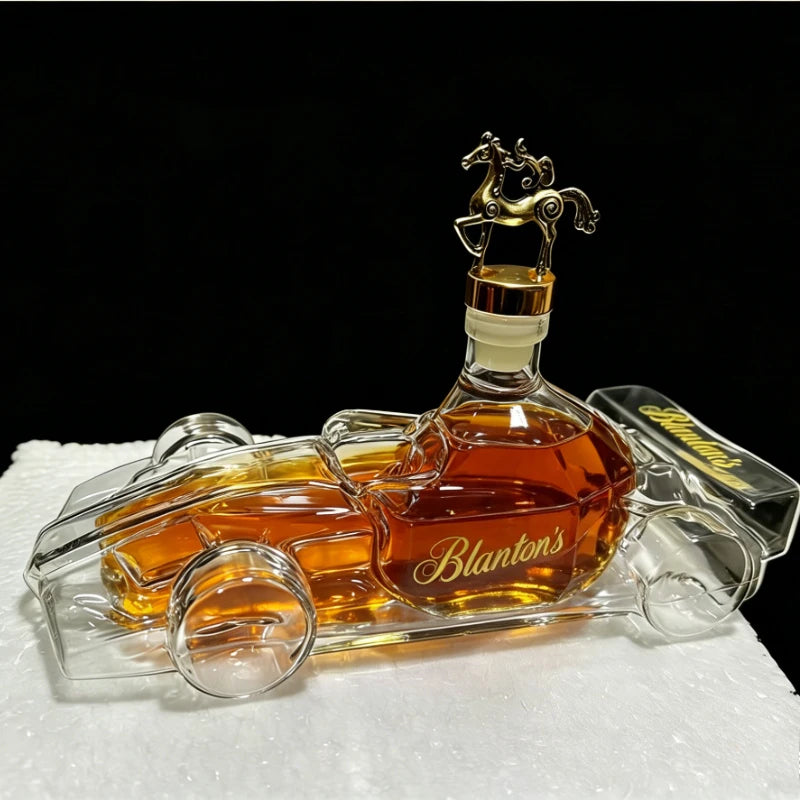 Yang-Interesting racing car shape high borosilicate glass bottle whiskey bottle decanter ornament decorative gift